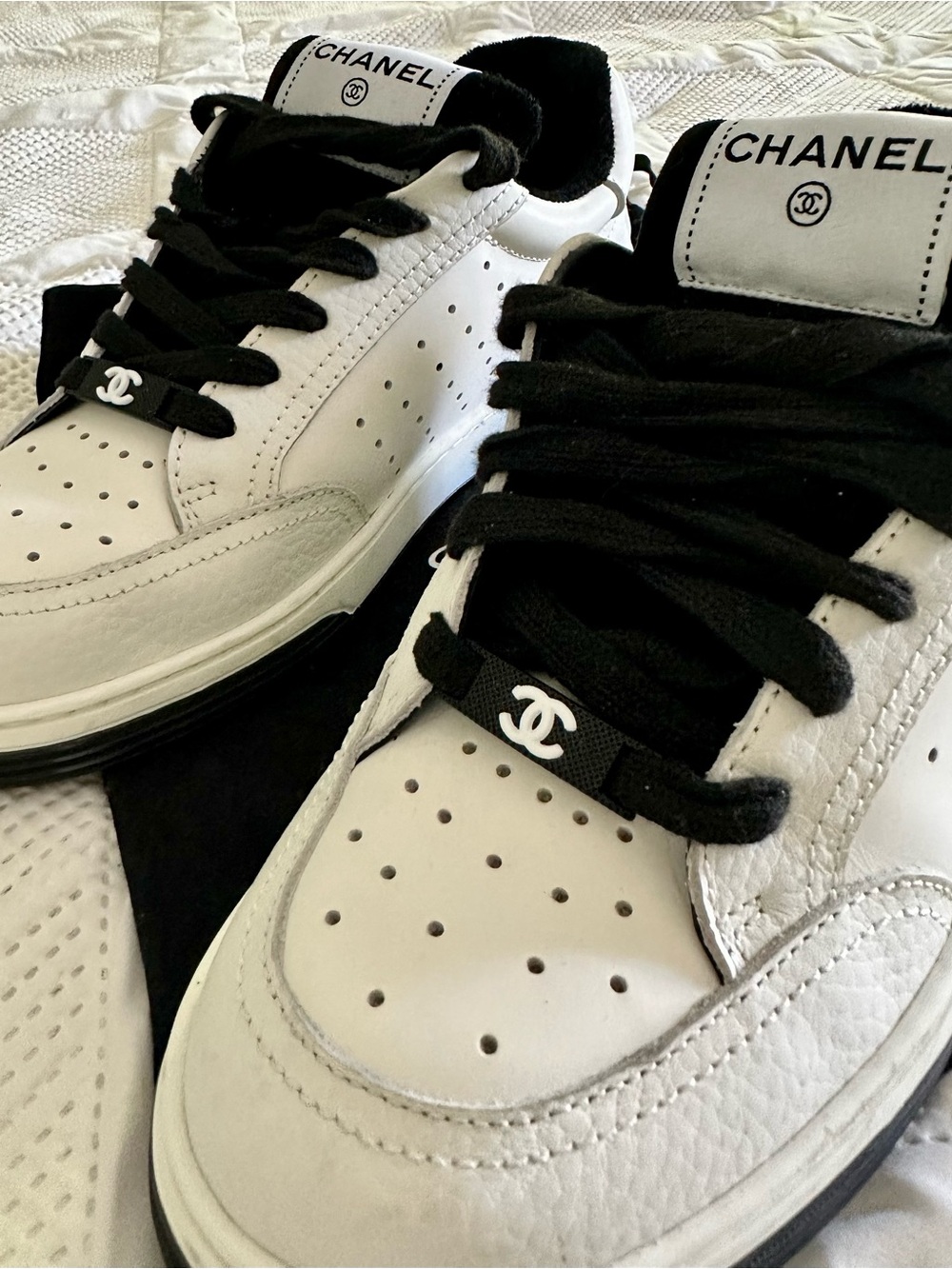 CHANEL White and Black Leather Low-Top Sneakers - Picture 2 of 5